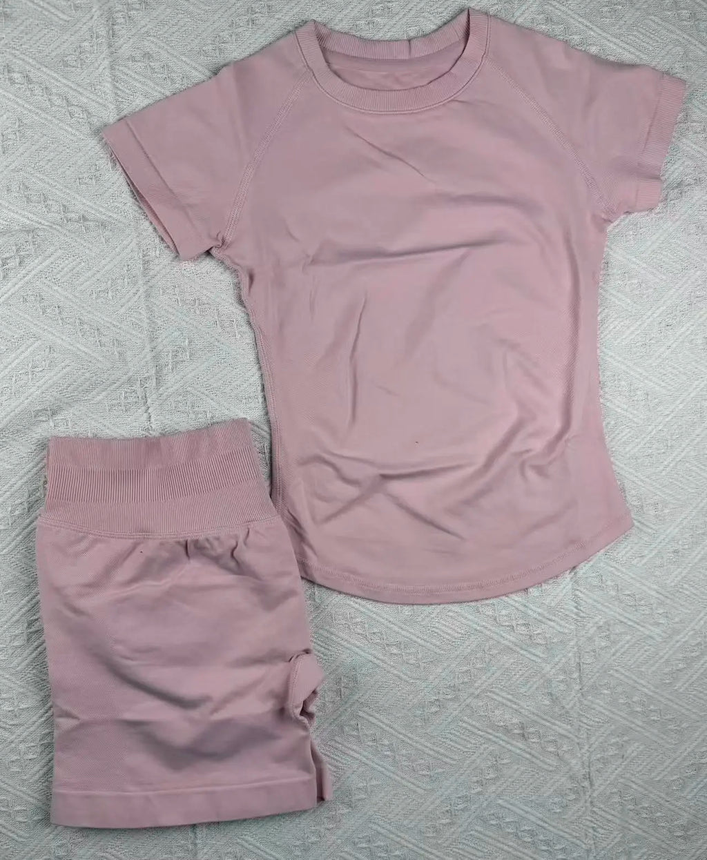 New Four Seasons 2-piece Sports Set Short Sleeve Round Neck Seamless Indoor Yoga Top Boxing Fitness Running Shorts Sports Set