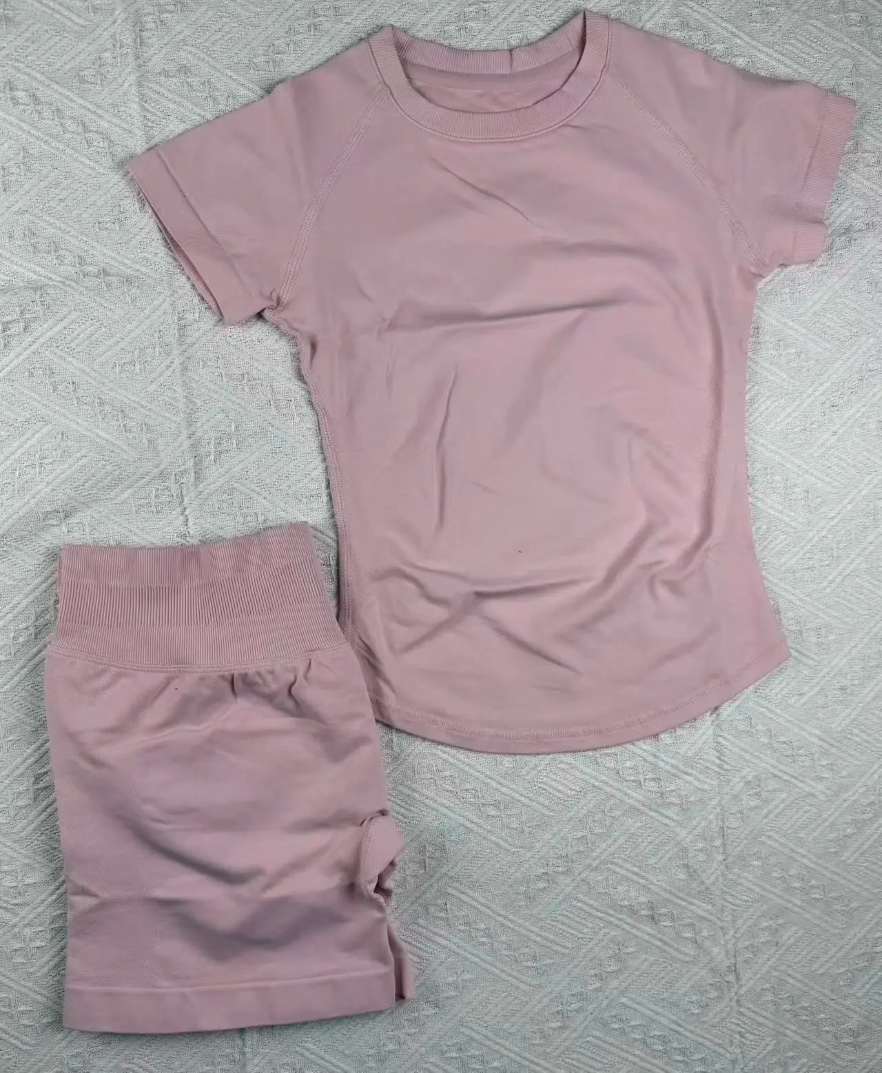 New Four Seasons 2-piece Sports Set Short Sleeve Round Neck Seamless Indoor Yoga Top Boxing Fitness Running Shorts Sports Set