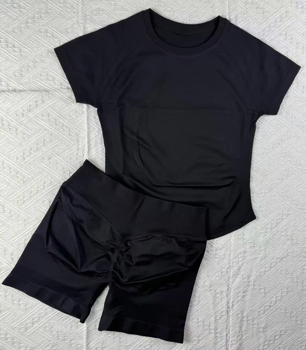 New Four Seasons 2-piece Sports Set Short Sleeve Round Neck Seamless Indoor Yoga Top Boxing Fitness Running Shorts Sports Set
